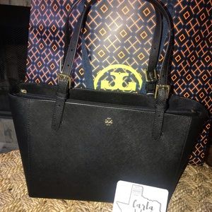 Tory Burch Emerson Buckle Tote 👜
